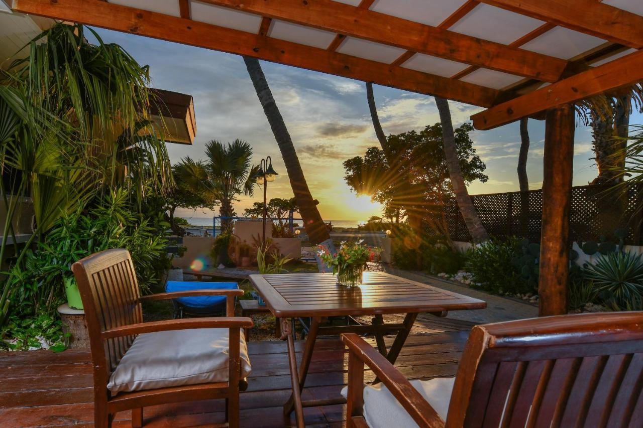 Aruba Sunset Beach Studios Palm Beach Exterior photo